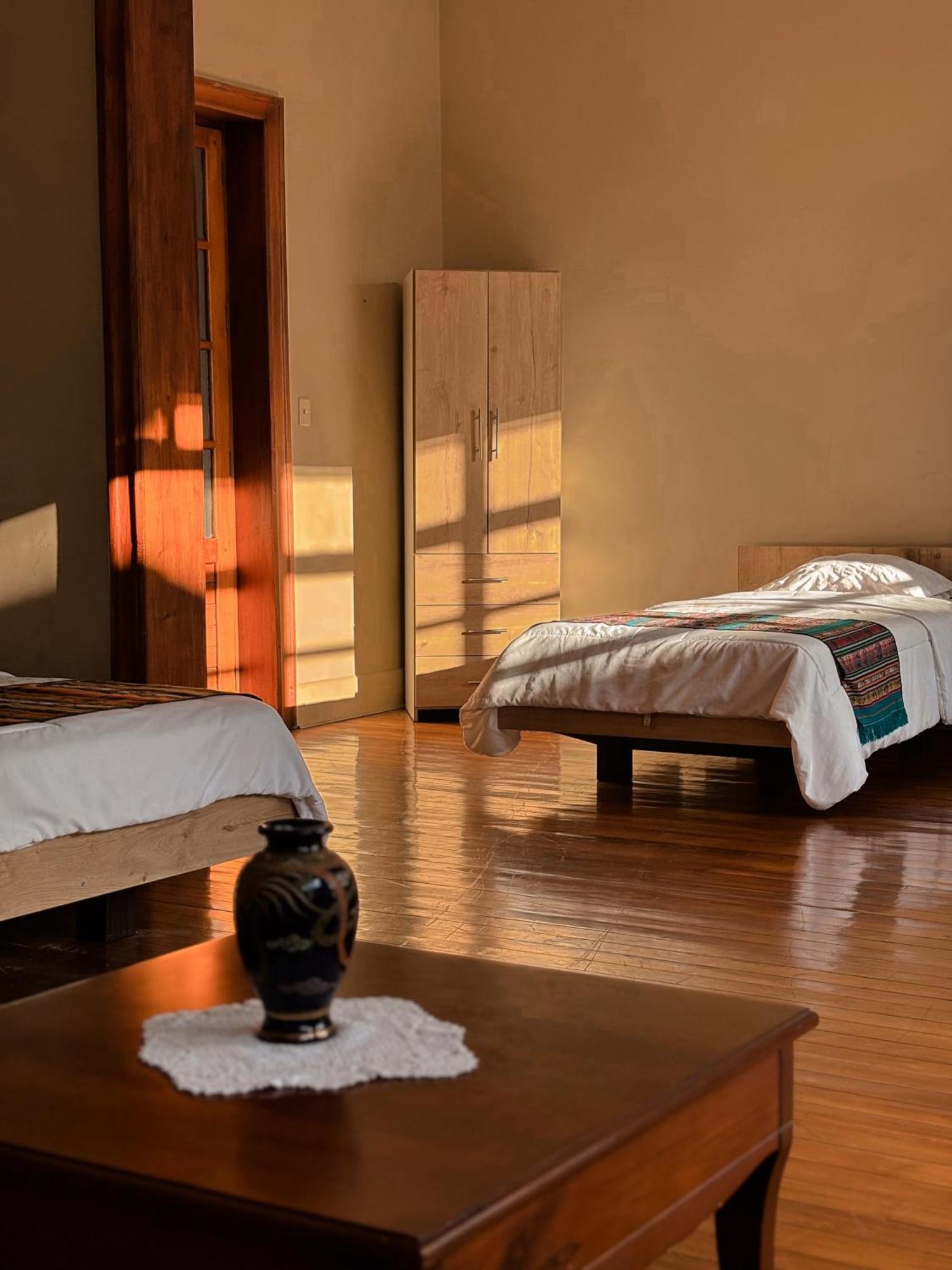 Готель Casa Aida Luz Куенка Екстер'єр фото